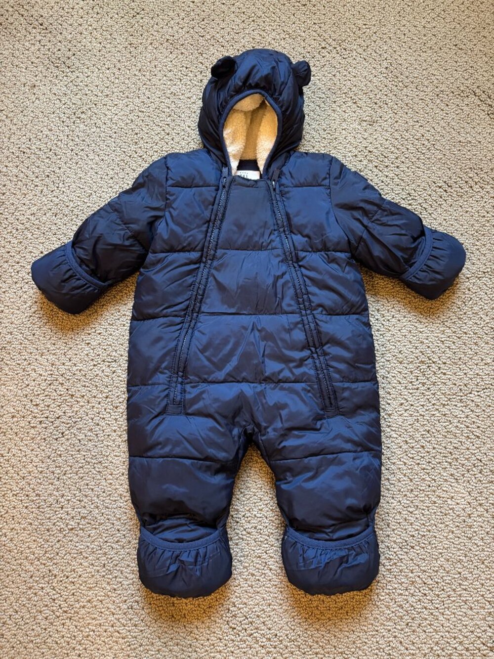 GAP fleece lined snowsuit 6-12M